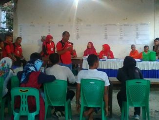 Panitia Pelaksana Pemilihan Pangulu Nagori Boluk, Kecamatan Bosar Maligas saat melakukan perhitungan perolehan jumlah suara.