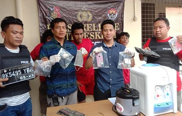 Melawan Saat Ditangkap Komplotan Curanmor Ditembak Petugas Polsek Percut Sei Tuan