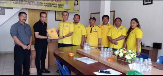 Rahmat B Manurung ( 38 thn ) untuk mendaftarkan diri sebagai Balon Bupati Toba Samosir ke Partai Golkar pada kontestasi Pilkada 2020 yang akan datang