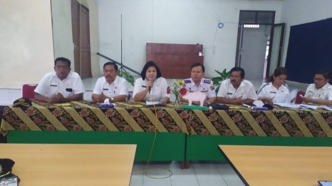 Wakil Bupati Karo, Rabu (04/12/2019) saat siaran pers di Aula Dinas Pertanian.