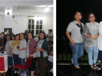 rombongan Gereja Huria Kristen Batak Protestan ( HKBP ) Singapore di Ruang Panatapan Rumah Dinas Bupati Toba , Sabtu (14/12/2019)