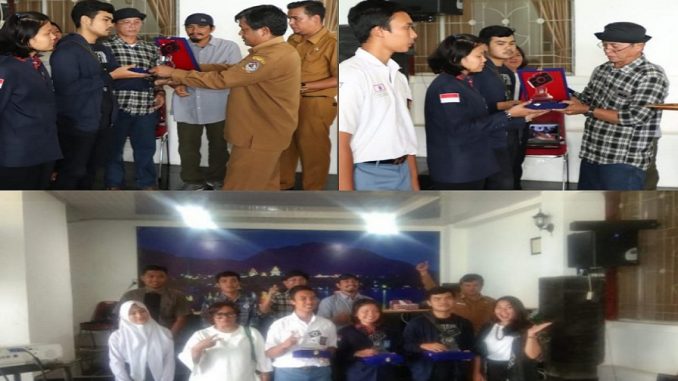 Joel W.K Purba terpilih sebagai juara 1 untuk kategori pelajar pada Lomba Foto Bidang Pariwisata bertema “Pesona Tobasa” yang diselenggarakan Bagian Humas Pimpinan dan Protokoler Setdakab Toba Samosir (Toba). Juara 2, foto wisata milik Devi W Silitonga, dan Juara 3 foto wisata Daniel Siagian.