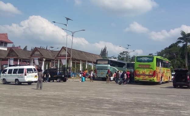 Penumpang Asal Kota Medan menuju Kota Siantar diturunkan di Terminal Tanjung Pinggir