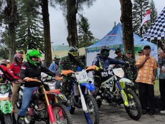 pelepasan crosser Karo Trail Mania oleh bupati Karo Terkelin Brahmana