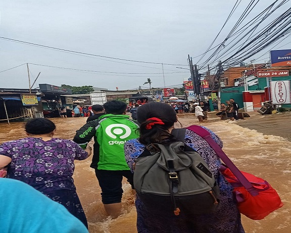 Evakuasi Oleh Mitra GoJek