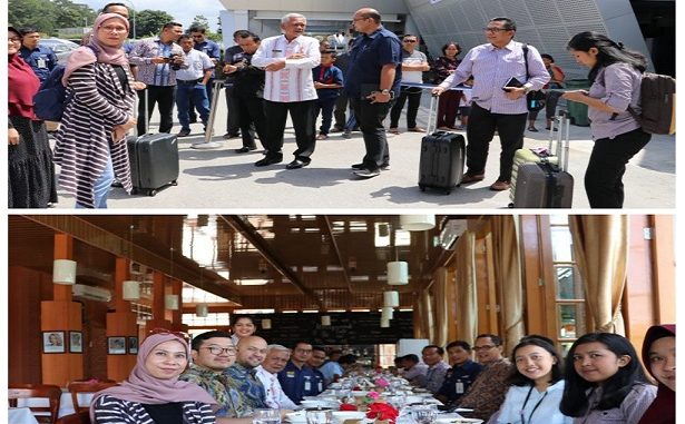 Deputi Bidang Koordinasi Pariwisata dan Ekonomi Kreatif Kemenko Maritim dan Investasi Odo R.M. Manuhutu,disambut oleh Bupati Toba Darwin Siagian dan Dirut BPODT Arie Prasetyo di Bandara Silangit , Kamis (23/1/2020).