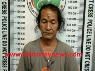 Polisi Menangkap Syahrul Sikumbang Residivis Kasus Narkoba atas kepemilikan barang narkotika diduga jenis sabu hari Jumat,(17/1/2020) sekitar pukul 09.00 WIB.