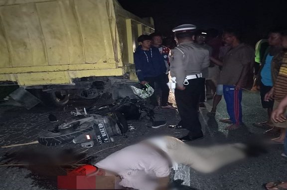 Udut Napitupulu tewas di lokasi kejadian setelah menabrak satu unit Dump Truck Colt Diesel yang sedang berhenti, Rabu, (26/2/2020) pukul 21.00 Wib.