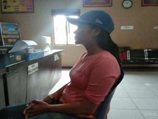 Asnitha H Sinaga (32) wartawan media online yang bertugas di Kabupaten Samosir mengungkapkan bahwa dirinya mengalami penganiayaan dari seorang pemborong berinisial (PN