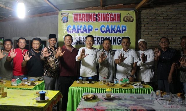 Kapolres Sergai AKBP Robin Simatupang, SH., M.Hum bersama Jajaran dan anggota DRPD Sumut Ir.Loso Mena melaksanakan Program kombur kombur dengan masyarakat 24/2/2020