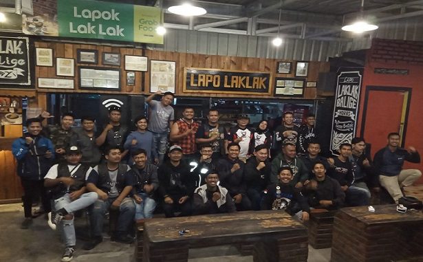 Kopdar para bikers Tobasa ini di laksanakan di Lapo LakLak pada hari Minggu (23/02/2020) sekitar pukul 18.00 WIB