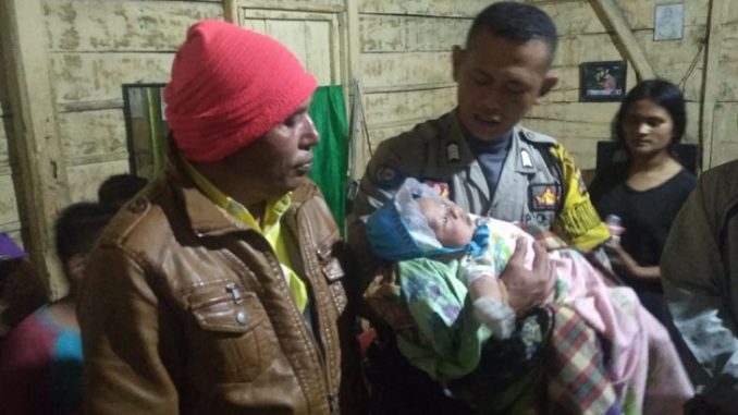 Bayi ditemukan didepan rumah warga Kabupaten Tapanuli Utara (Taput), Kamis (5/3/2020) sekira pukul 20.15 Wib.