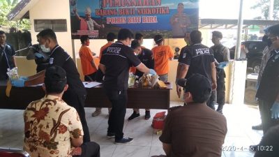 Pemusnahan Narkotika Jenis Sabu-sabu Seberat 7 Kilo Gram (Kg) di Halaman Polres Batu Bara, pada rabu 15/4/2020