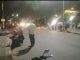 pengendara sepeda motor tergeletak di di atas trotoar Jl. Letjen Suprapto dekat simpang Jl. Multatuli Medan, Minggu (12/4/2020)