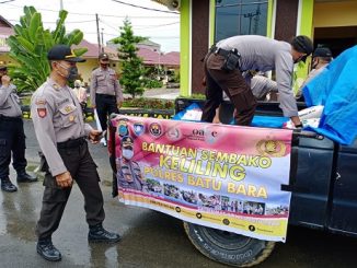 Kapolri Jenderal Pol, Idham Aziz. SH. M. Si, berikan bantuan sembako kepada masyarakat Batu Bara melalui Polres Batu Bara sebanyak 4,5 Ton beras