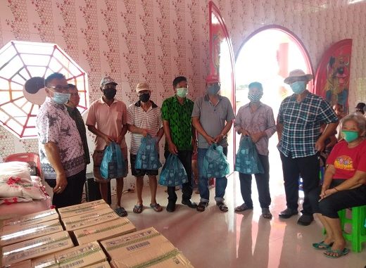 DPD INTI Provinsi Sumatera Utara dan DPC INTI Kabupaten Serdang Bedagai menyalurkan 6000 Masker kepada Yayasan, STM dan Vihara, Tempat ibadah agama Budha se-Kabupaten Serdang Bedagai, Rabu(20/5/2020).