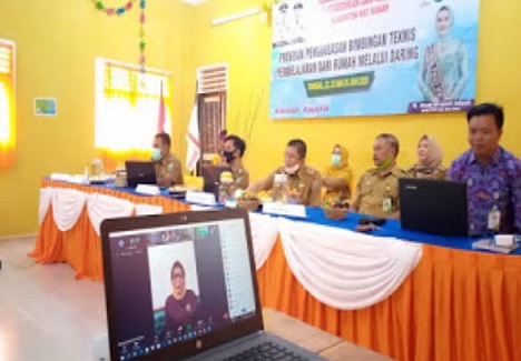 Dinas Pendidikan dan Kebudayaan Kabupaten Way Kanan menggelar Program Pengimbasan Bimbingan Teknis Pembelajaran Dari Rumah Melalui Daring di Sanggar Kegiatan Belajar (SKB) Kecamatan Blambangan Umpu, Senin (22/06/2020).