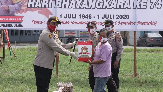 Kapolres Simalungun AKBP Agus Waluyo SIK di Lapangan Haji Ulakma Kec.Siantar Kabupaten Simalungun pada Jumat (26/6/20) sekitar pukul 11.00 WIB