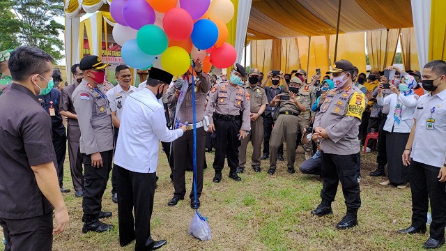 Kampung Tangguh Nusantara yang berada di Desa Sumber Arum Kecamatan Kotabumi Kabupaten  Lampung Utara secara resmi telah di launching guna mencegah dan menanggulangi Covid-19, Rabu (15/7/2020).