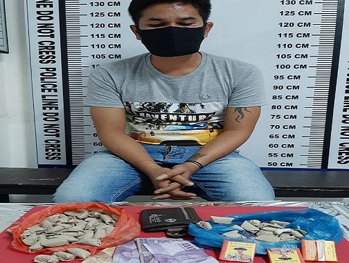 Alex (31) di duga pedagang ganja, warga jalan Bali Kecamatan Siantar Utara kota Pematang Siantar di bekuk Tim Opsnal Satres Narkoba Pematang Siantar, Senin (13/07/2020) sekira pukul 11.30 WIB