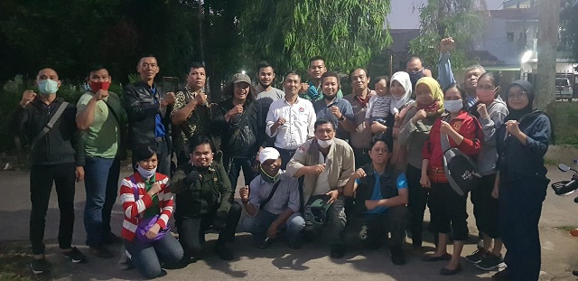 rapat Panitia Pelaksana (Panpel) Pra Uji Kompetensi Wartawan (UKW), di Kompleks Perum Taman Manggis Permai, Depok, Jawa Barat, Senin (6/7).