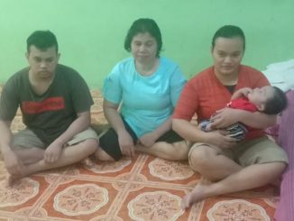 Ramot Silalahi selaku kepala keluarga yang tinggal di Nagori Bosar gulugur Kecamatan Tanah jawa Kabupaten Simalungun sangat membutuhkan uluran tangan dari masyarakat maupun pemerintah disebabkan kan penyakit yang dialami istri dan putra/putrinya, Rabu (5/8/2020)