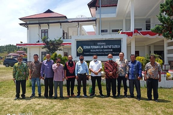 Komisi I DPRD Dairi Berkunjung ke DPRD Samosir, Kamis,06/08/2020.