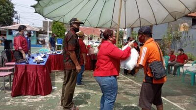 ICRP bekerjasama dengan PGI-S, FKUB dan Basolia Kota Depok Salurkan Bantuan ribuan paket sembako