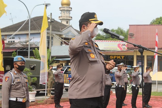 Kapolres Batu Bara AKBP H. Ikhwan Lubis, SH. MH dalam Apel Persiapan Pada Hari Kamis Tanggal 13 Agustus 2020