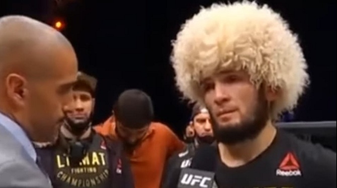 Khabib Nurmagomedov memutuskan pensiun usai menaklukkan Justin Gaethje di UFC 254.