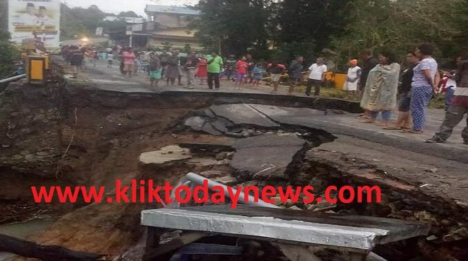 Jembatan Penghubung  Tanah Jawa-Hutabayu dan Hatonduhan Putus Total, Sabtu (21/11/2020)