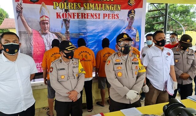 Kapolres Simalungun AKBP Agus Waluyo SIK saat Press Realease akhir tahun di Asrama Polisi (Aspol) Rabu (40/12/2020)