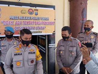 Kapolres Toba AKBP Akala Fikta Jaya SIK. MH pada press realese Pelaksanaan Pengamanan Pilkada 2020