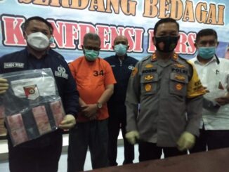 AKBP. Robin Simatupang SH,M.Hum , Didampingi Kasat Reskrim AKP. Pandu Winata SH,M.H, Kanit Tipikor Iptu Edward Sidauhuruk, KBO Reskrim Iptu Andi Santika SH, Jum’at (22/1/2021)