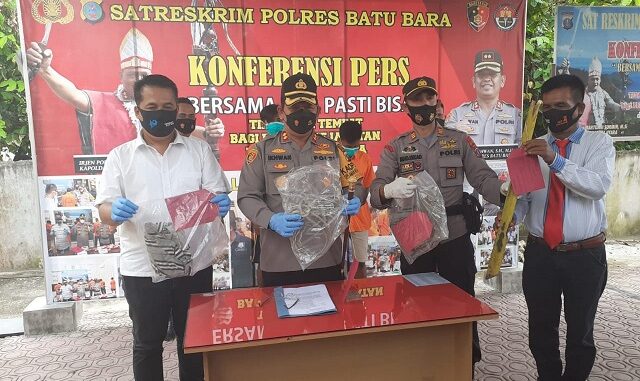 Kapolres Batu Bara AKBP Ikhwan Lubis yang memimpin press release Selasa (26/1/2021).