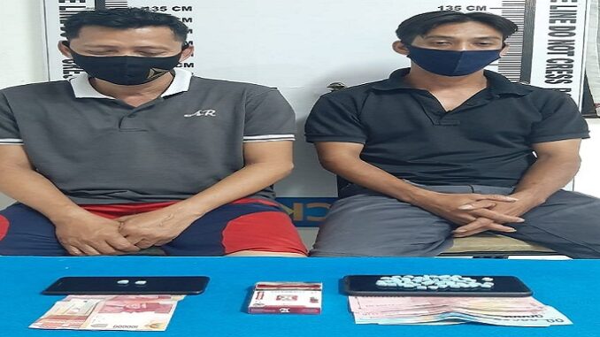 Dua orang yang ditangkap personel Satuan Reserse Narkoba (Sat Resnarkoba) Polres Siantar. yaitu Edi dan Riko