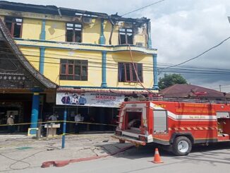 BIDLABFOR Polda Sumut Olah TKP Dan Selidiki Kebakaran Kantor Pelayanan Pajak Pratama Balige