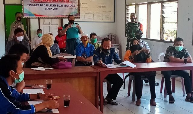 Rapat koordinasi persiapan Pemilihan 3 Kepala Kampung di kecamatan Buay Bahuga yang di pusatkan di aula Kecamatan Buay Bahuga Kabupaten Way Kanan. Jum'at (19/03/2021)