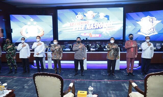 Kapolri Jenderal Polisi Listyo Sigit Prabowo meresmikan peluncuran (launching) Tilang Elektronik atau Elektronic Traffic Law Enforcement (Etle) Nasional tahap 1 di Gedung NTMC Polri, Jakarta, Selasa (23/03/2021)