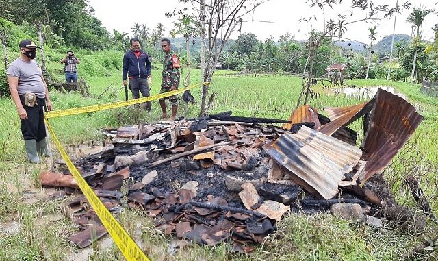 Rumah warga yang dirusak sejumlah pelajar