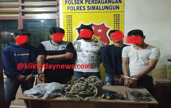 Lima Komplotan di Duga Spesialis Pencuri Sarang Burung Walet di Ringkus Polsek Perdagangan