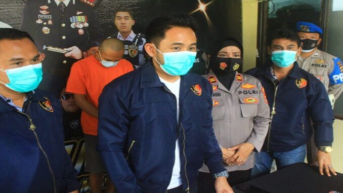 Tim Puma Polresta Mataram meringkus seorang pria yang diduga bandar judi jenis togel. Pelaku berinisial RF (28 tahun)