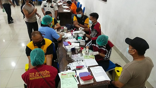 Personil Polres Tanah Karo melaksanakan kegiatan Rikkes berkala yang dilakukan oleh Biddokkes Polda Sumut TA.2021 pada hari RabuTanggal 07 April 2021