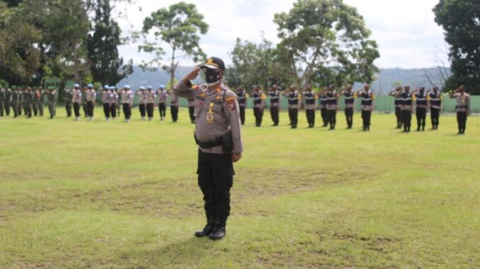 Polres Tapanuli Utara melaksanakan Upacara (Apel) Gelar Pasukan di Lapangan Tangsi Tarutung, Rabu (05/05/2021)